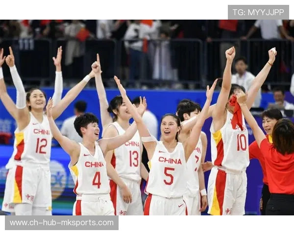 女篮姑娘的拼搏书写中国骄傲，女篮怎么写