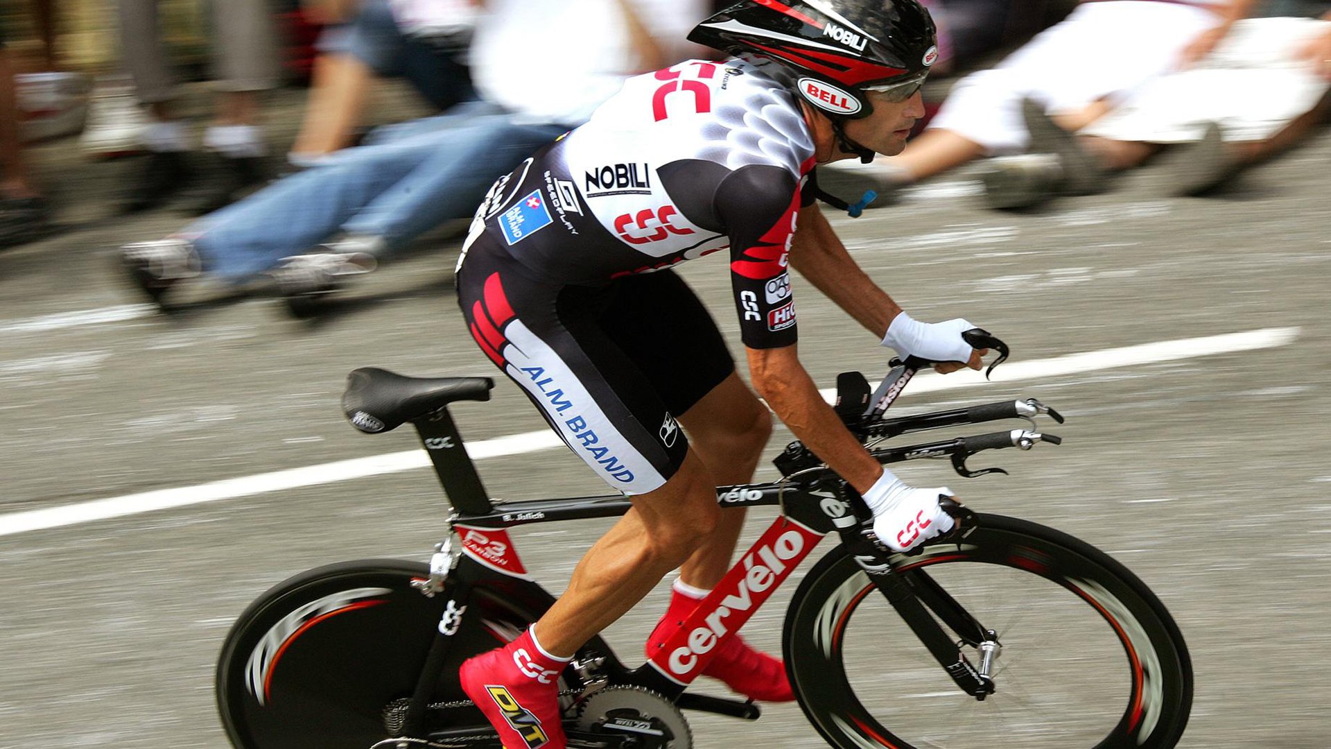 世界短池游泳锦标赛 中国新星连破亚洲纪录